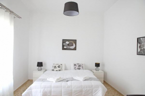 Renata Room By The Sea Near Airport, Loutsa
